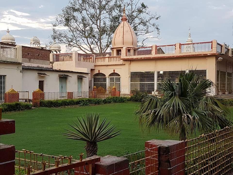 Vrindāvan Shree Krishna Bhakti Ashram酒店 外观 照片